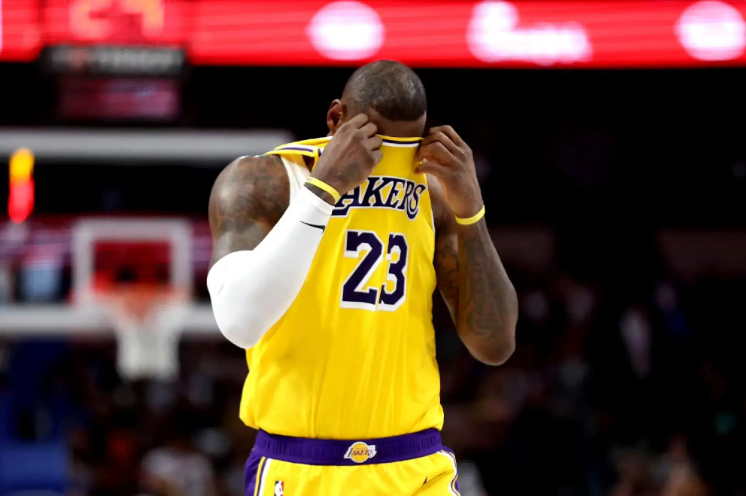 NBA今日战报:湖人93-134热火,詹姆斯28+9